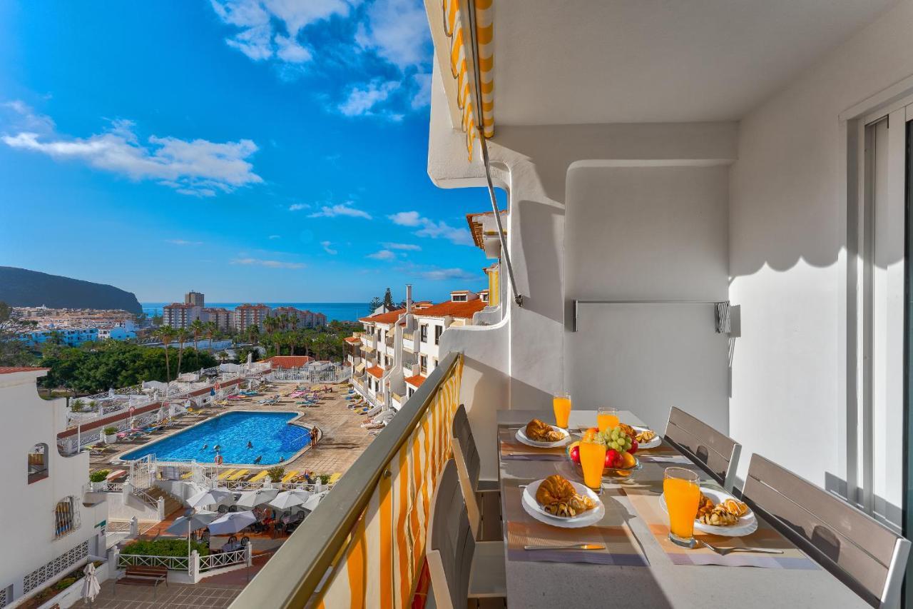 Loscristianos Luxury Aircon Sunny Aptm Sea View أرونا المظهر الخارجي الصورة