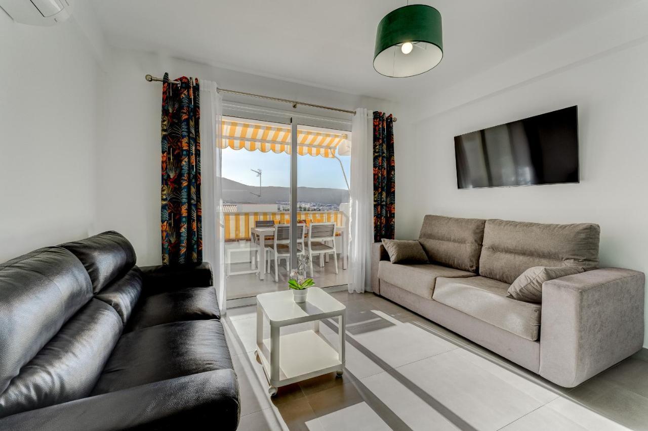 Loscristianos Luxury Aircon Sunny Aptm Sea View أرونا المظهر الخارجي الصورة