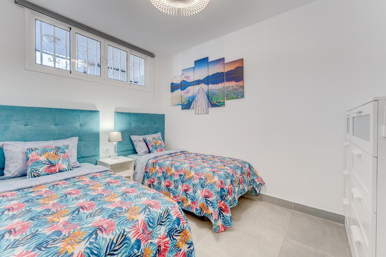 Loscristianos Luxury Aircon Sunny Aptm Sea View أرونا المظهر الخارجي الصورة